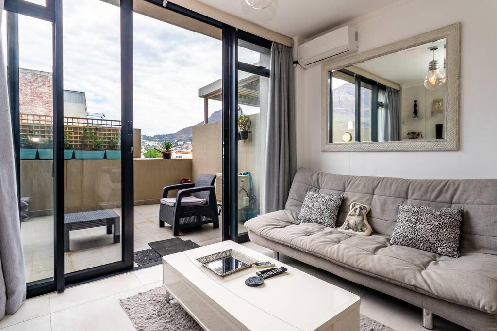 Apartamento Four Seasons 818- Spacious Cbd Studio - Onsite Parking, Gym & Rooftop Pool Ciudad del Cabo Exterior foto